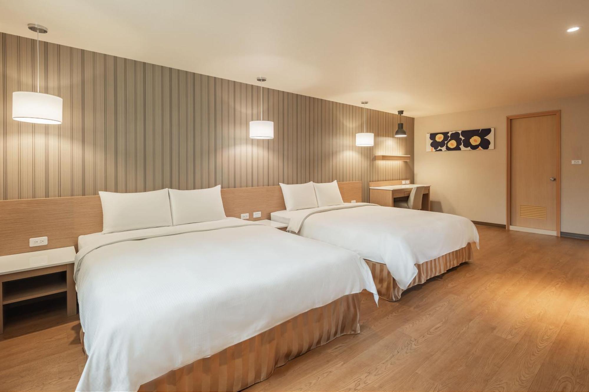 Kindness Hotel-Jue Ming Kaohsiung Zimmer foto